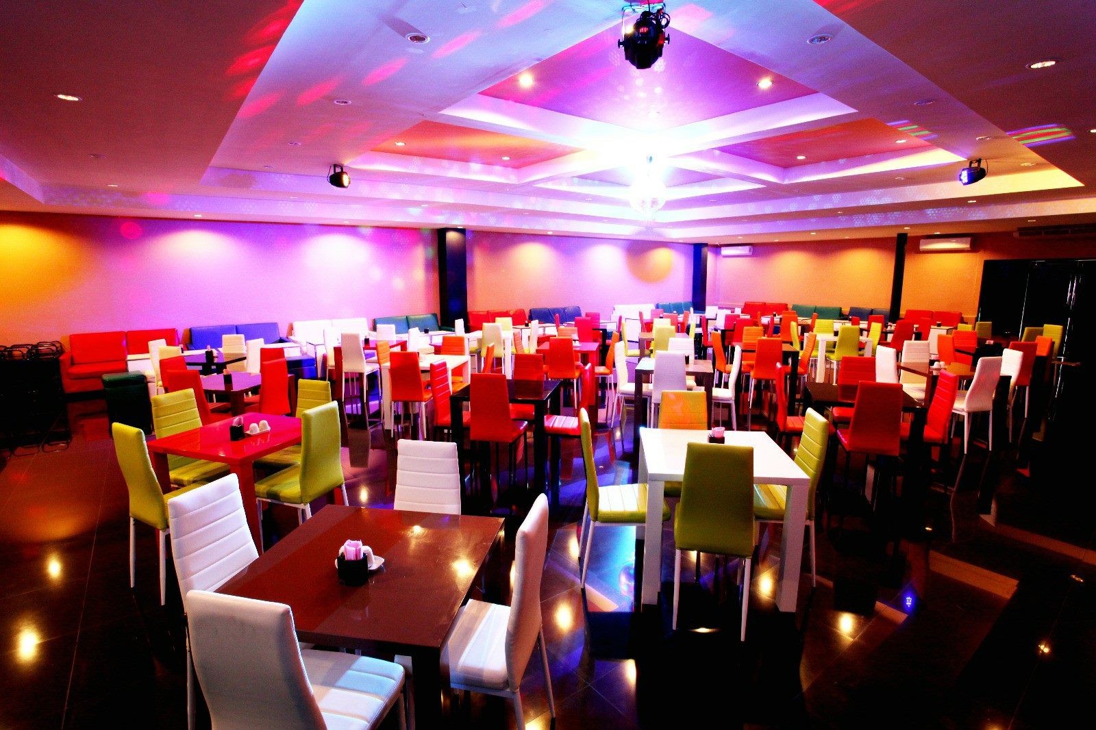 Aroma Indian Restaurant