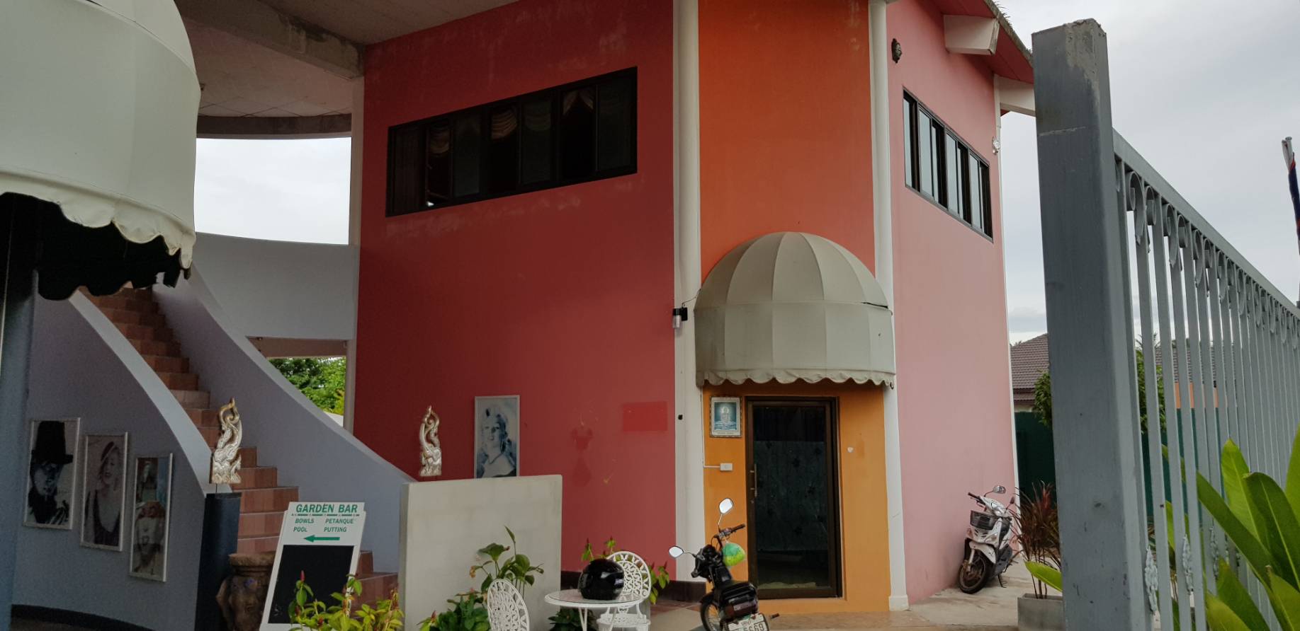 RESORT & RESTAURANT FOR LEASE 100% BIZPAYE