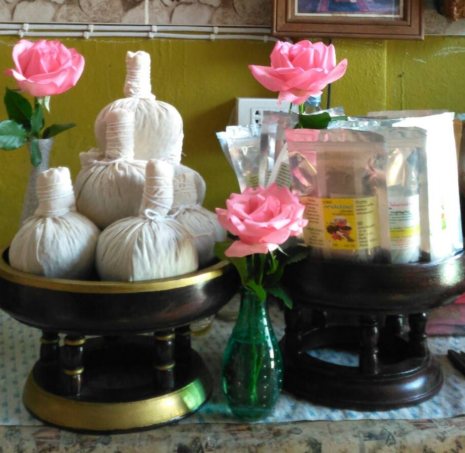 Herbal Compress and Herbal Tea