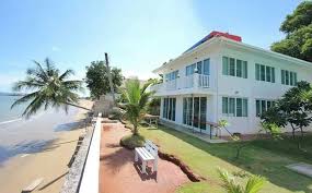 Gao Saengchan Beachfront Hostel & Bar 