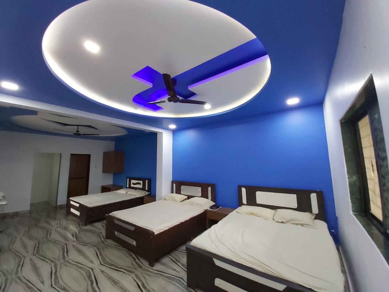 SOCIAL MEDIA THEME BASED AC ACCOMODATION AVAILABLE AT S K RESORT KARNALA