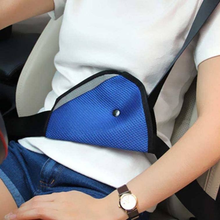 Adjustable child safety belt