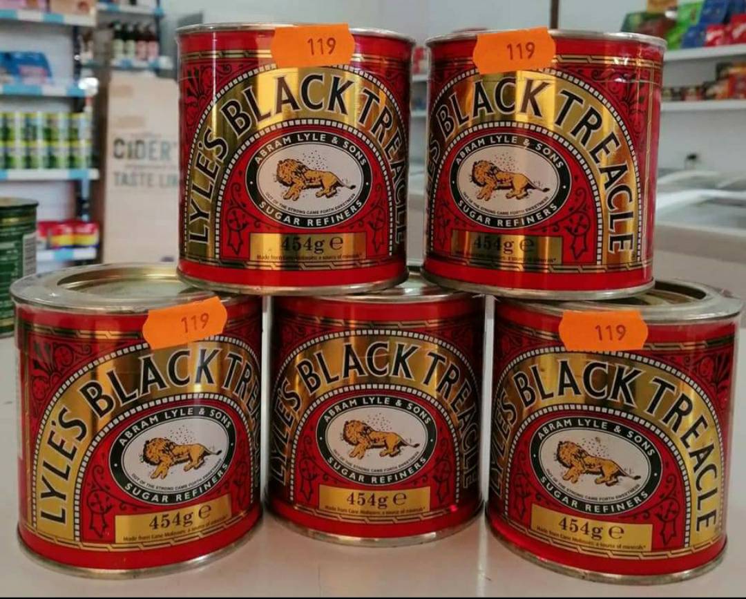 Lyle's Black Treacle 454g. 