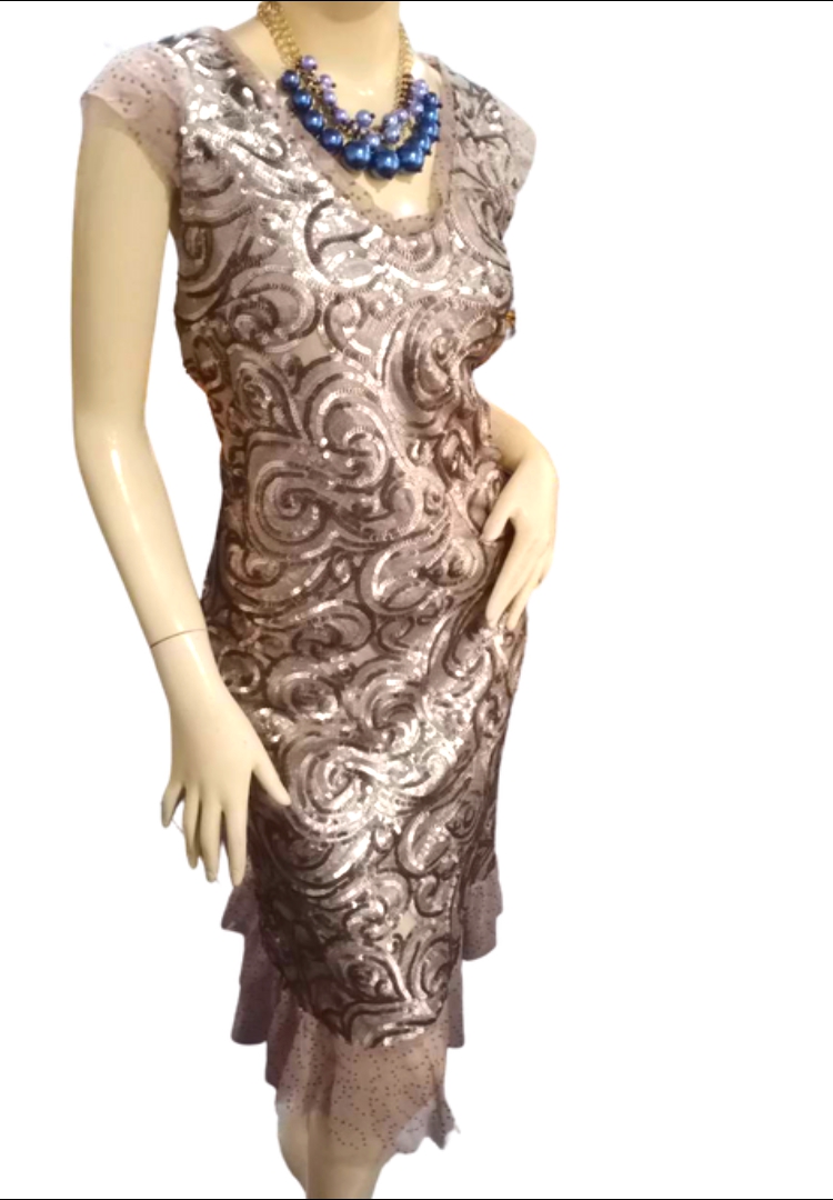 เดรสปักเลื่อม