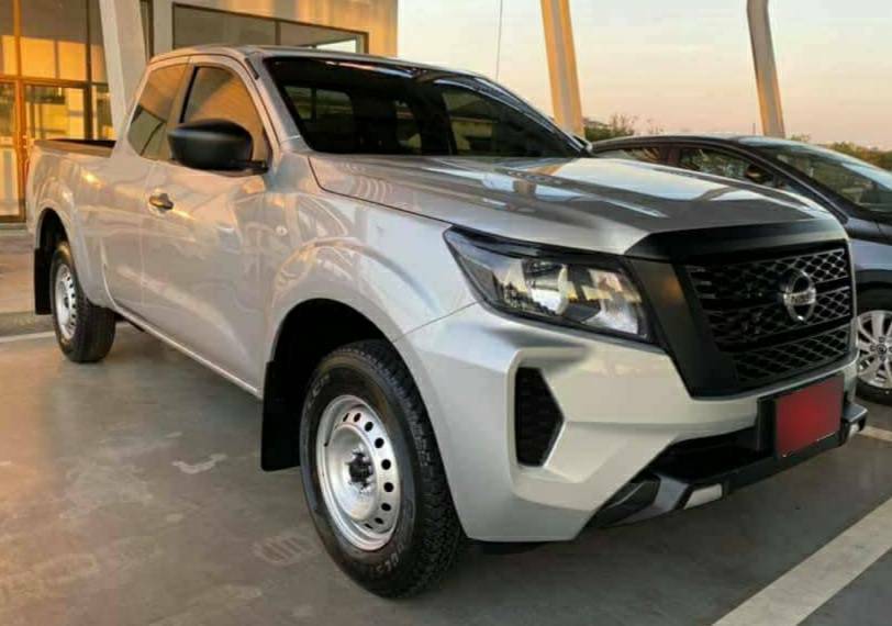 Nissan Navara King Cab KC SL 6MT 609,000